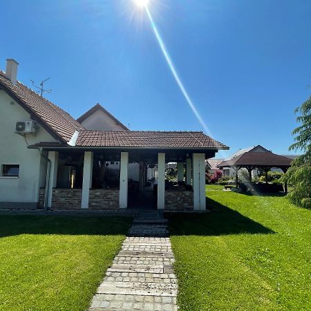 Penzion U Bohusa Леднице Экстерьер фото